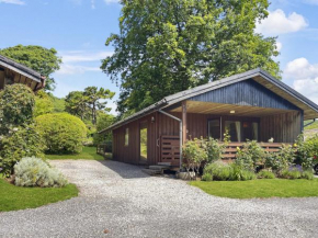 Yew Tree Lodge